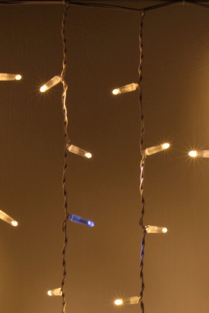 Светодиодный занавес 300 теплых белых LED ламп, 2*1.5 м., мерцание, белый провод ПВХ, Teamprof (TPF-CS2*1.5F-CW/WW)