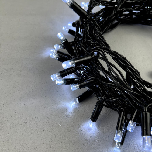 Светодиодная гирлянда с колпачком 100 холодных белых LED ламп 10 м., 24В., черный провод ПВХ, IP65, LTC (PST100CAP-11-1W)