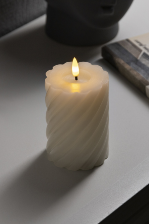 Светодиодная свеча Витая белая 7.5×12.5×7.5 см., пластик, воск, батарейки АААх2, Luazon Lighting (9907619)