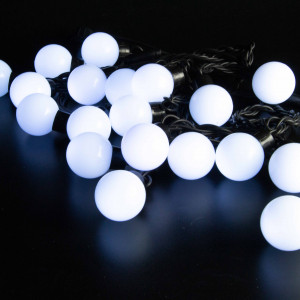 Светодиодная гирлянда шарики 5 м., 20 холодных белых LED, статика, черный резиновый провод, Teamprof (TPF-S5-20C/24V-40B-SRB/W)