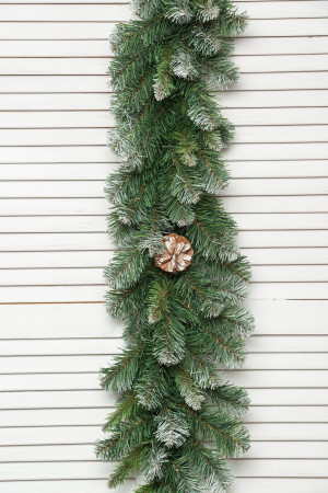 Хвойная гирлянда Северное сияние с шишками 180 см., ПВХ, ЕлкиТорг (23030)