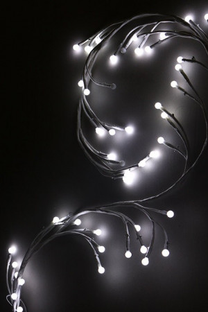 Светодиодная флористика Зимняя ветка 1.5 м., 220V, 48 холодных белых мерцающих LED ламп, белый провод, Beauty Led (LC176L-B048A-179)