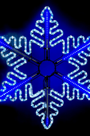 Светодиодная фигура снежинка Black Edition 80 см., холодного белого свечения с динамикой синего диода 24В., IP54, LTC (LC-13131)