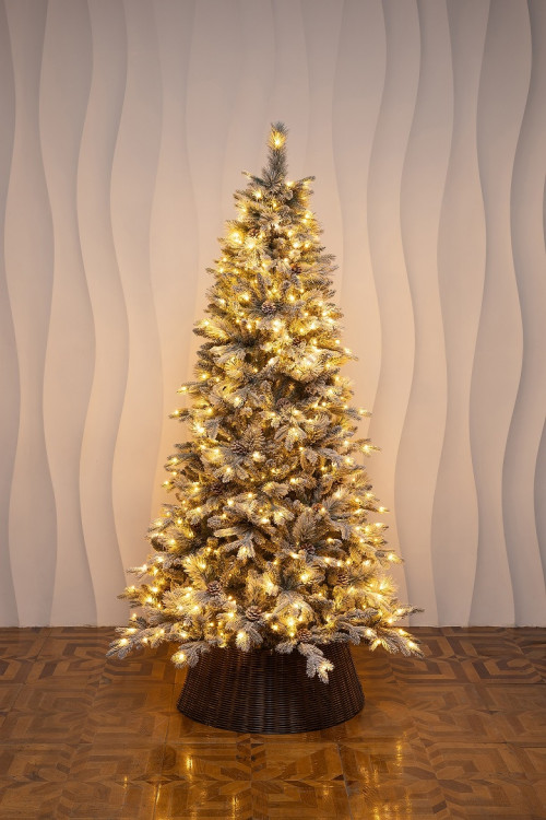 Искусственная елка Скандинавия заснеженная 210 см., литая+пвх, 600 мульти/теплых LED ламп, ЕлкиТорг (26210)