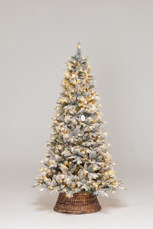 Искусственная елка Скандинавия заснеженная 210 см., литая+пвх, 600 мульти/теплых LED ламп, ЕлкиТорг (26210)