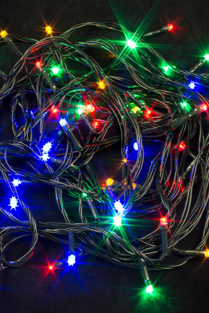 Светодиодная нить 6 м., 220V, 60 разноцветных LED ламп, контроллер, черный провод, Winner Light (m.01.5B.60-)