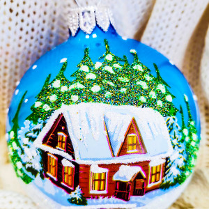 КУ-65-192163 Стеклянный шар Пейзаж - избушка 65 мм., Коломеев