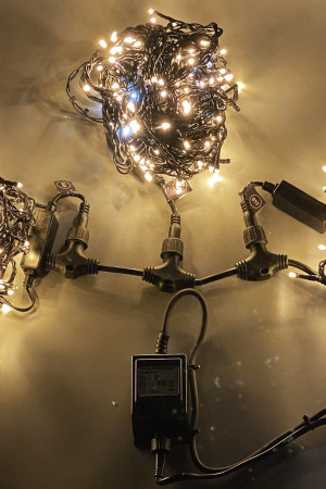 Комплект гирлянд 3 нити по 20 м, 24В, 600 теплых белых LED ламп, мерцание, черный провод ПВХ, Teamprof (TPF-S3*20F-B/WW)