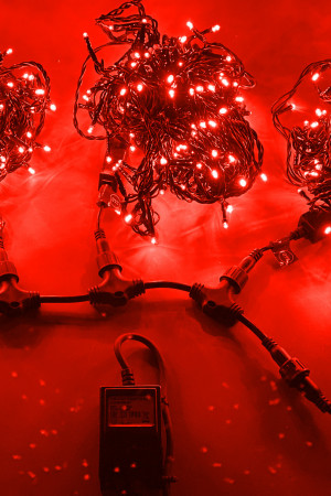 Комплект гирлянд 3 нити по 20 м, 24В, 600 красных LED ламп, мерцание, черный провод ПВХ, Teamprof (TPF-S3*20F-B/R)