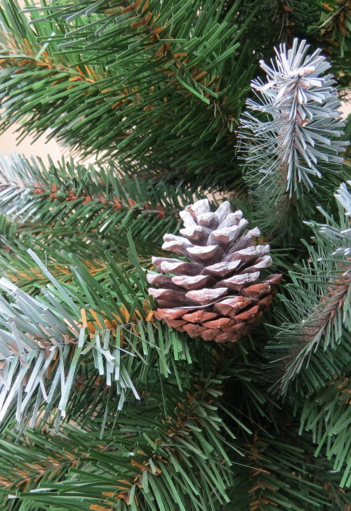 Елка Императрица заснеженная с шишками 230 см., мягкая хвоя, Triumph Tree (73542)