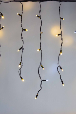 Светодиодная бахрома 108 теплых белых LED ламп, 3*0.6 м., 220В, мерцание, черный провод ПВХ, Teamprof (TPF-i3*0.6F-CB/WW)