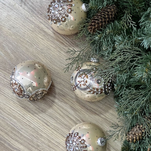 Набор стеклянных шаров Драгоценная Россыпь , 4 шт., бежевый, Irena CO (91302)