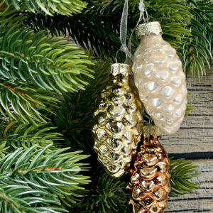 Набор стеклянных украшений Гроздь Шишек, 3 шт., 6 см., шампань, бронза, молочный, Christmas DeLuxe (89874)