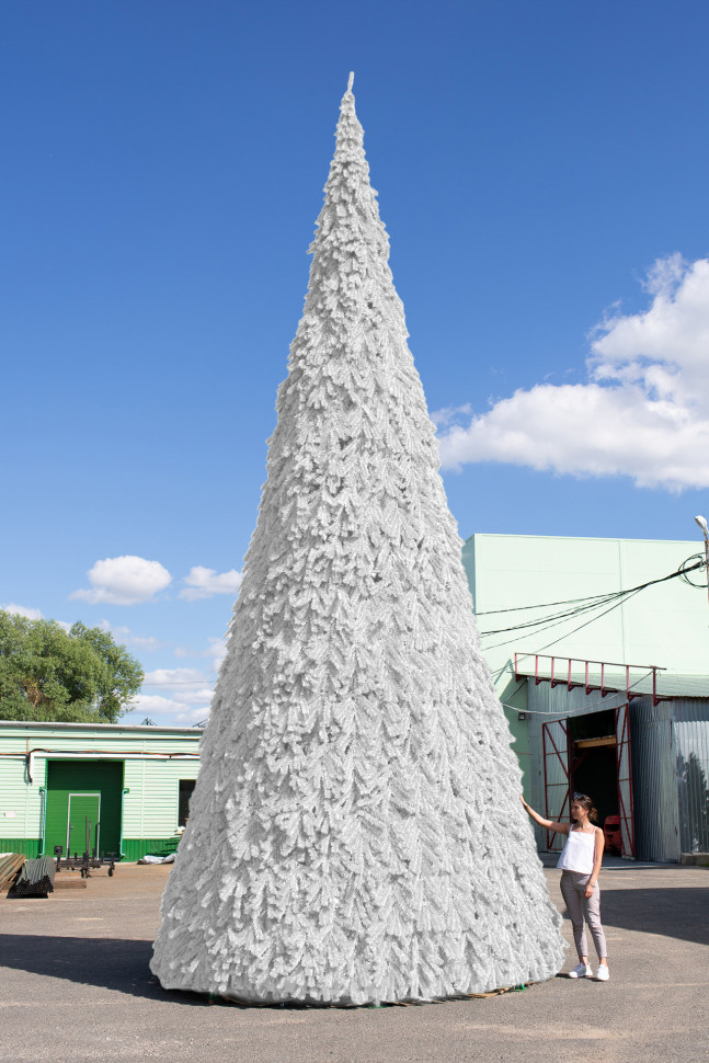 Уличная елка Русская белая 16 м., каркасная, ПВХ, Green Trees (GT16RUSPVCW)