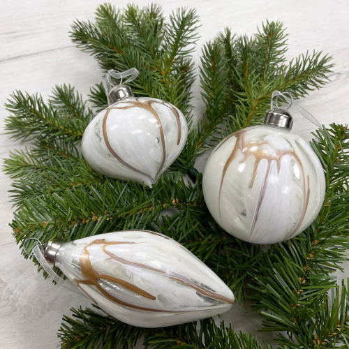 Набор стеклянных украшений Рождественская акварель 80 мм., 12 шт., белый с золотом, Christmas DeLuxe (87204)