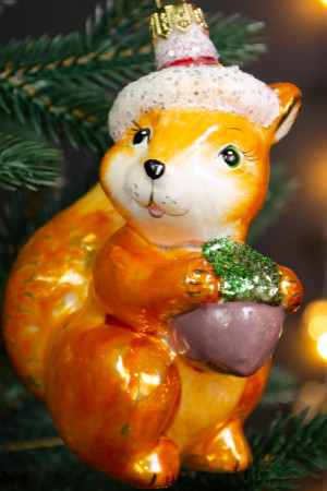 Елочное украшение Бельчонок с желудем h-10 см., стекло, Витус (55270)