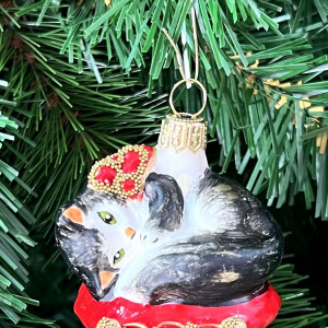 Елочное украшение Кошка на подушке, стекло, 6,5 см., 1 шт., Irena CO (51014)