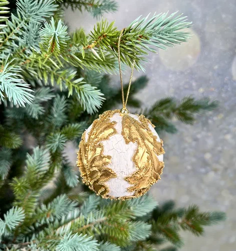 Винтажный шар Версаль 9 см., белый с золотом, 1 шт., Christmas DeLuxe (86525) 