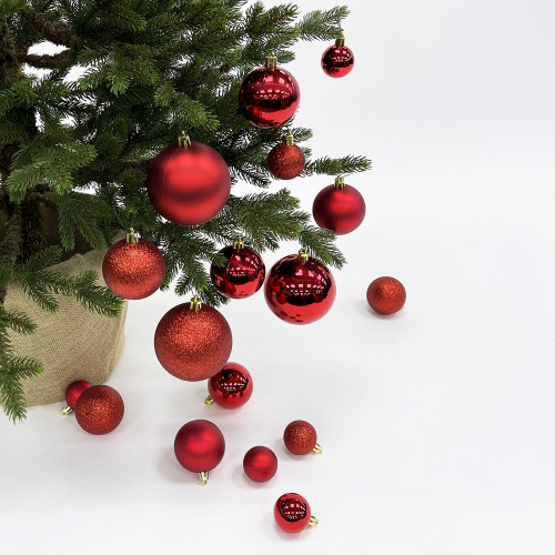 Набор пластиковых шаров Гамма 46 шт., красный, ChristmasDeLuxe (88022)