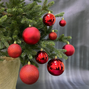 Набор пластиковых шаров Гамма 46 шт., красный, ChristmasDeLuxe (88022)