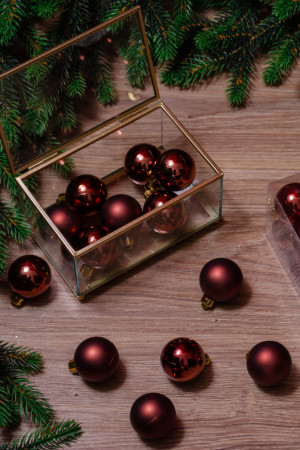 Набор пластиковых шаров Милена 40 мм, палисандровый, 16 шт, Kaemingk (021719)