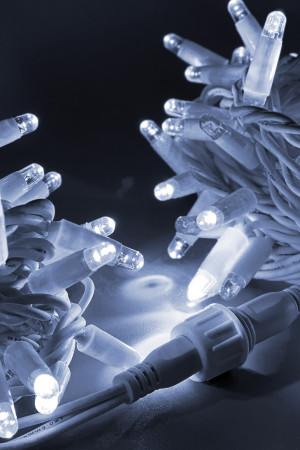 Светодиодная нить 100 холодных белых LED ламп, 10 м., 220В, мерцание, белый резиновый провод, Teamprof (TPF-S10CF-220V-RW/W)