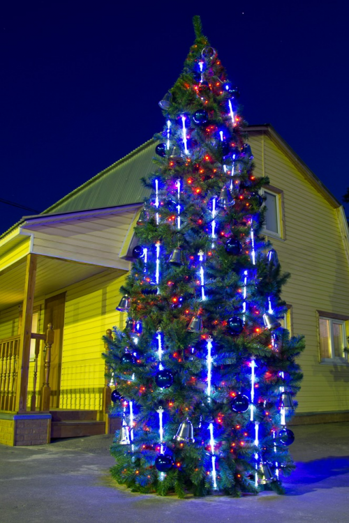 Комплект освещения Тающие сосульки для елей высотой 9 м., 30 сосулек  * 0.5 м., Green Trees (TS9)