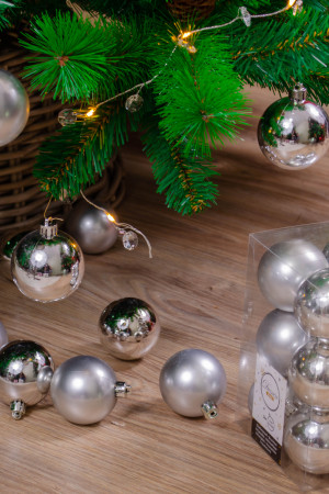 Набор пластиковых шаров Дивный 60 мм, серебро, 12 шт, Kaemingk (021831)