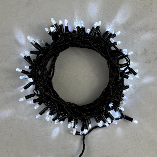 Светодиодная гирлянда с колпачком 100 холодных белых LED ламп 10 м., мерцание, 220-230 В., черный провод ПВХ, IP65, LTC (PST100BLWCAP-11-2W)