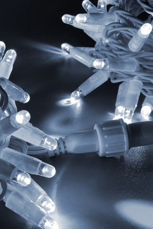 Светодиодная нить 100 холодных белых LED ламп, 10 м., 220В, мерцание, белый провод ПВХ, Teamprof (TPF-S10CF-220V-CW/W)