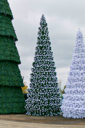  Уличная сосна Евро-2 зеленая c белыми кончиками 30 м., каркасная, Леска, Green Trees (GT30EVLESWK)