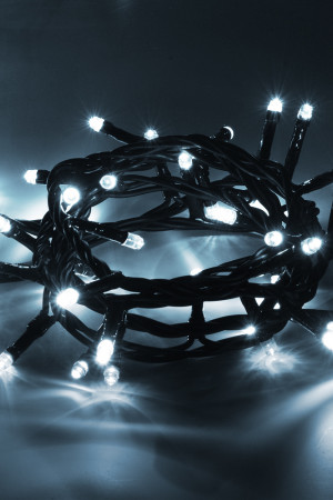 Светодиодная нить 300 холодных белых LED ламп, 30 м., 220В, 8 режимов, зеленый провод, Vegas (55072)