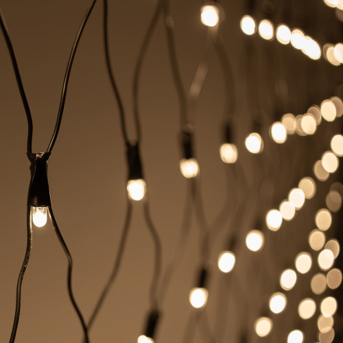 Светодиодная сетка с колпачком 2*2 м., 220В, 256 теплых белых LED, провод черный ПВХ, IP65, LTC (NTL256CAP-11-2WW)