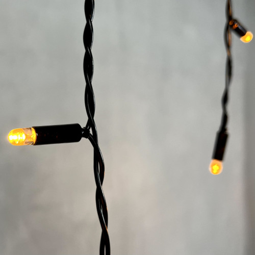 Светодиодная бахрома с колпачком 3,1*0,5 м., 120 желтых LED ламп, черный провод ПВХ, IP65, LTC (PIL120CAP-11-2Y)