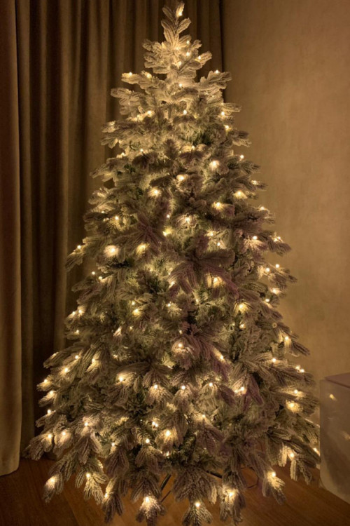 Искусственная елка Аляска заснеженная 300 см., 804 мульти.теплых белых LED ламп, литая+пвх, ЕлкиТорг (195300)