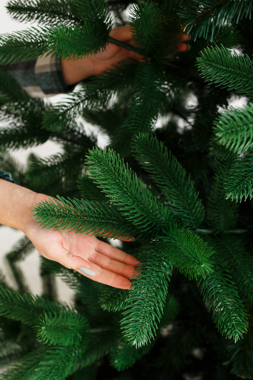 Интерьерная искусственная елка Европейская Премиум 4 м., ствольная, Литая хвоя+ПВХ, Green Trees (GT4EVR)