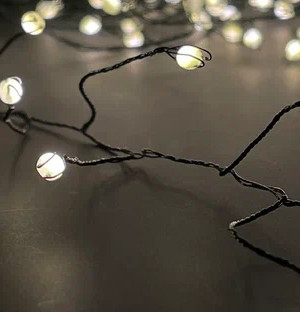 Гирлянда Капли 600 белых макро ламп, 1500 см., зеленый провод, Luca (84915)