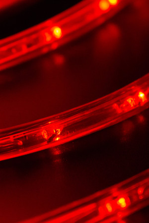 Дюралайт светодиодный 2-х проводной, диаметр 10 мм., 220В, красные LED лампы 30 шт на 1 м., бухта 100 м., статика, Teamprof (TPF-DL-2WH-100-10mm-240-R)