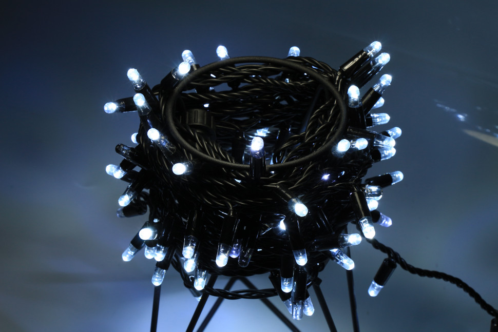 Светодиодная нить 100 холодных белых LED ламп, 10 м., 24В, мерцание, черный провод ПВХ, Teamprof (TPF-S10CF-24V-CB/W)