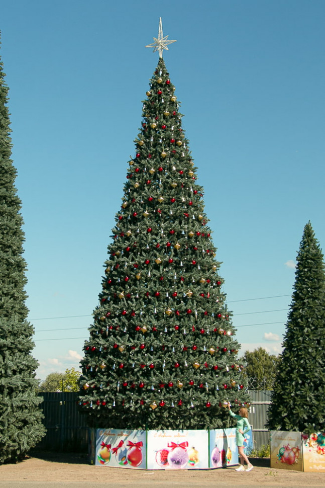 Уличная елка Уральская зеленая 25 м., каркасная, ПВХ, Green Trees (GT25URPVC)