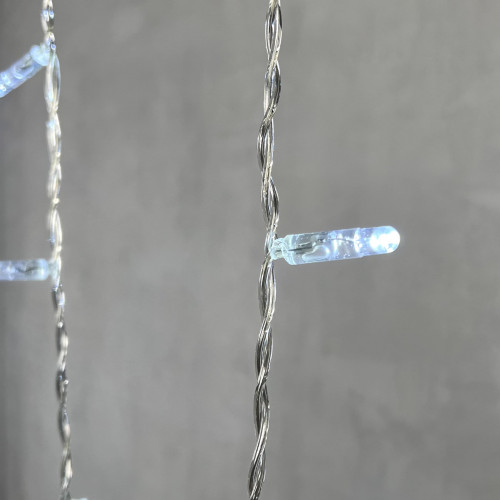 Светодиодная бахрома с колпачком 3,2*0,9 м., 180 холодно-белых LED ламп, прозрачный провод ПВХ, IP65, LTC (PIL180CAP-10-2W)