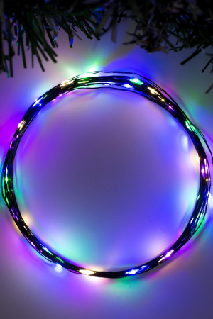 Гирлянда нить-роса 5 м., IP20, зелёная нить, 50 мульти LED, 2 режима, AAх3, Luazon Lighting (5198325)