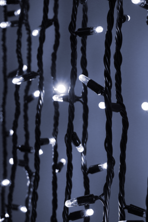 Светодиодная нить 200 холодных белых LED ламп, 20 м., 220В, динамика 8 режимов, черный провод ПВХ, Teamprof (TPF-T20C2-CB/W)