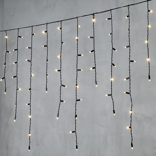 Светодиодная бахрома с колпачком 3,2*0,9 м., 180 теплых белых LED ламп, черный провод ПВХ, IP65, LTC (PIL180CAP-11-2WW)