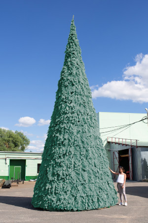 Уличная елка Русская изумрудная 24 м., каркасная, ПВХ, Green Trees (GT24RUSPVCBL)